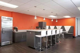 网站开发公司创意办公室设计